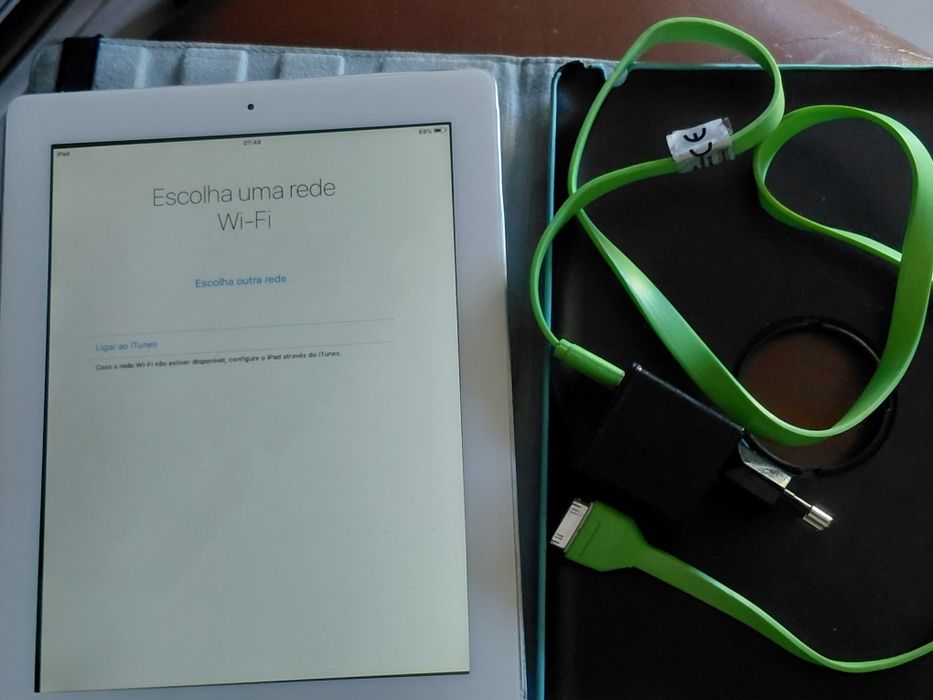 Tablet aple 12p c/ carregador/capa impecavel