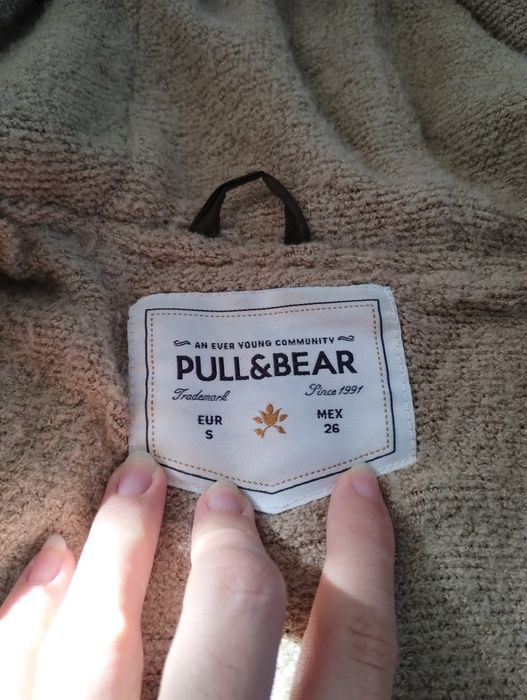 Damska ciepła kurtka przejściowa budrysówka khaki Pull&Bear roz. S