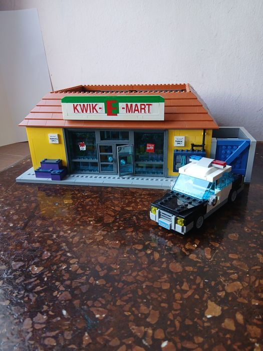 Lego Simpsons Kwik E Mart 71016