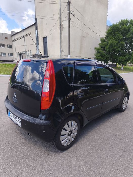 Міцубісі 1.3 автомат робот