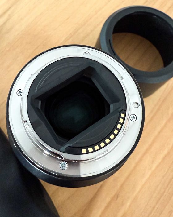 Sony FE 90mm f/2.8 Macro G OSS