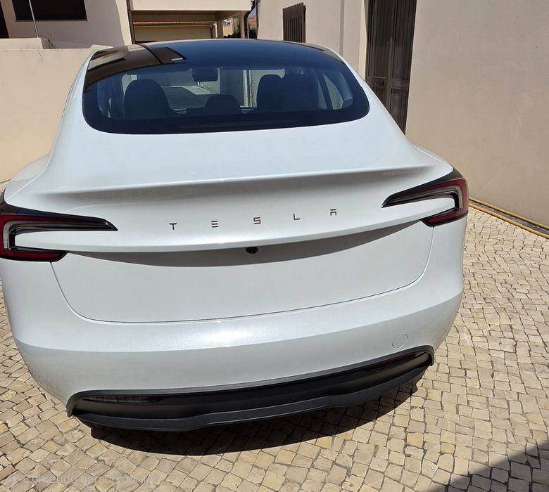 Tesla model 3 highland