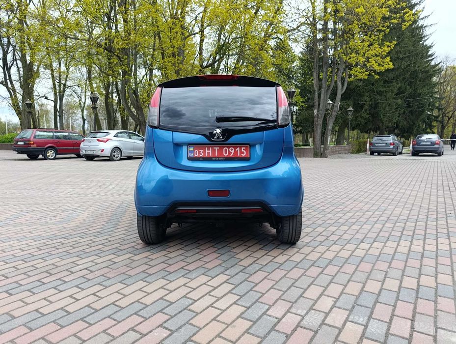 Peugeot iOn Електро 2012