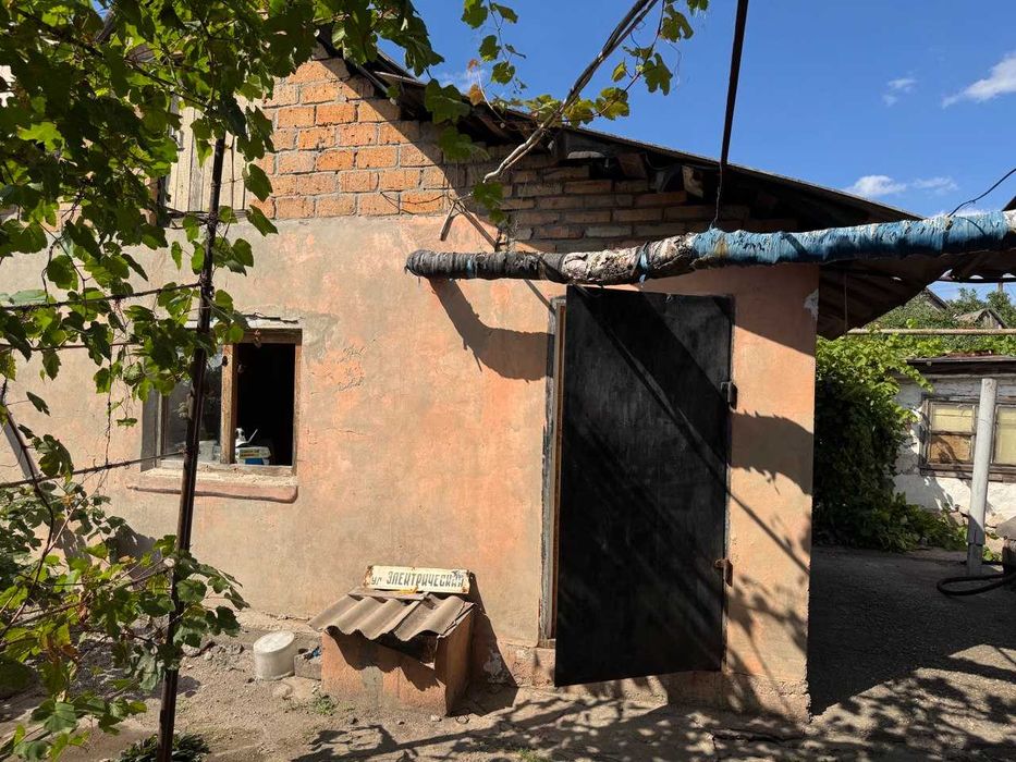 Частина будинку вул. Електрична, 11