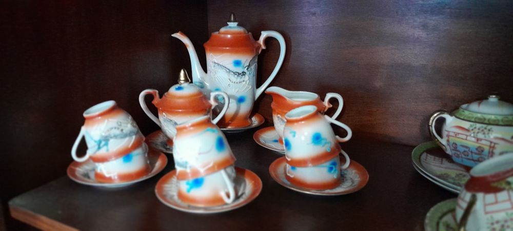 Hand-painted Tea Set434038811028377601