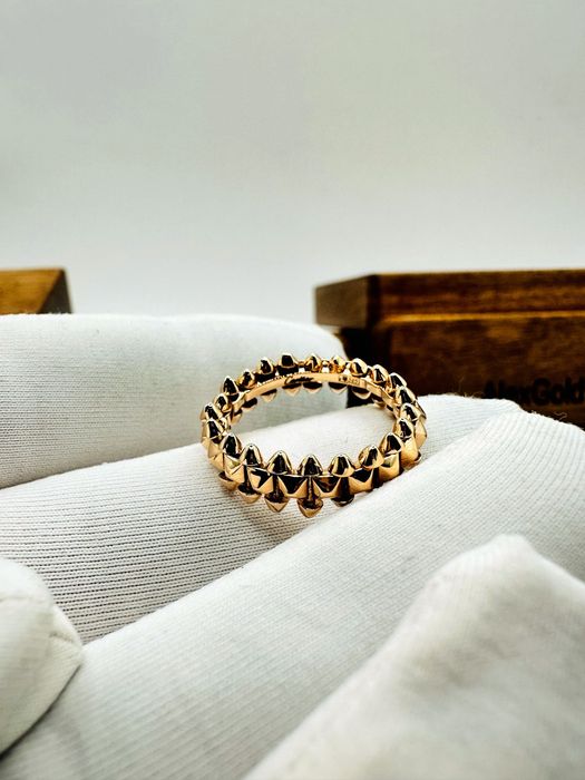 Золотое кольцо cartier 585