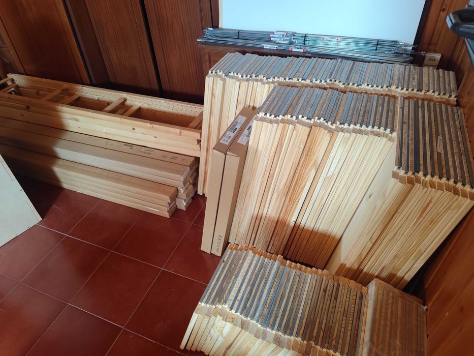Estantes madeira pinho IKEA IVAR (bastantes) novas