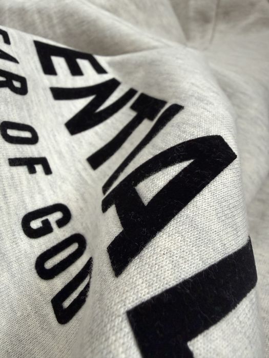 Оригінальне худі ESSENTIALS