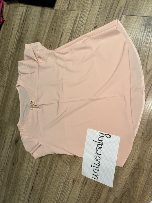 Paka damskich ubrań