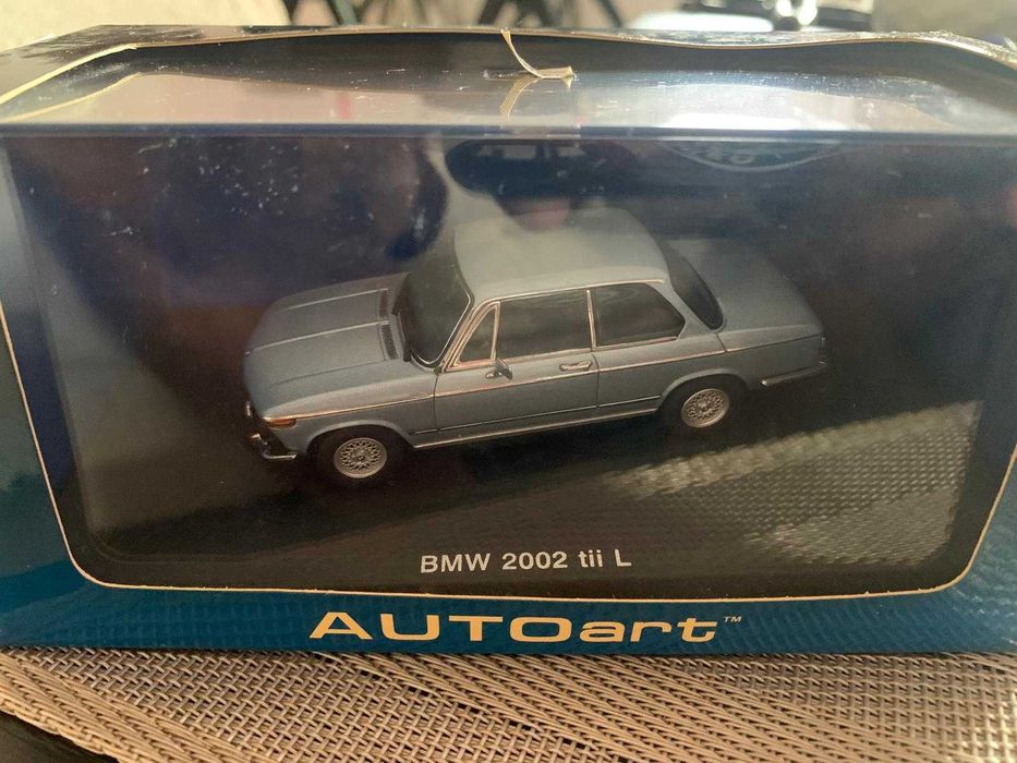 Miniatura 1 43  BMW 2002 Tii L