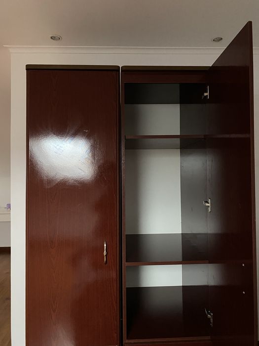 Armário com 2 portas