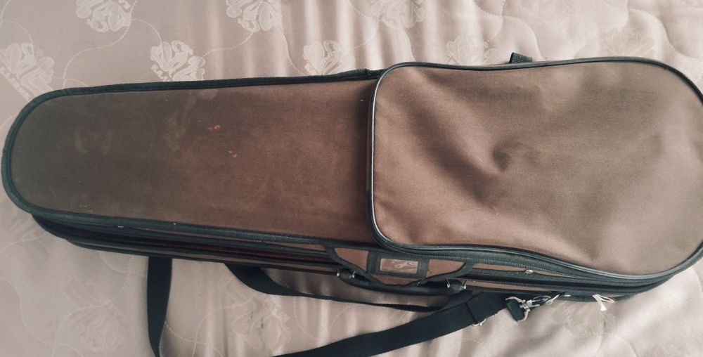 Скрипка  , розмір 1/2  , б/у , стан нової скрипки , потребує заміни см