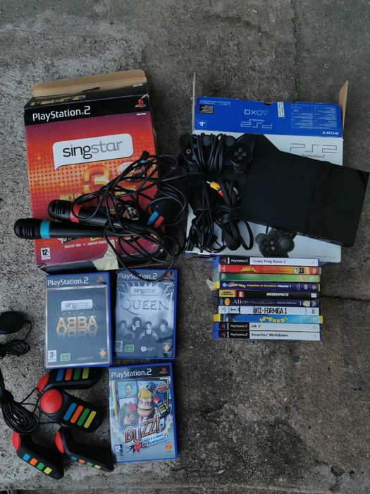 Playstation 2 + Singstar + Buzz + Jogos