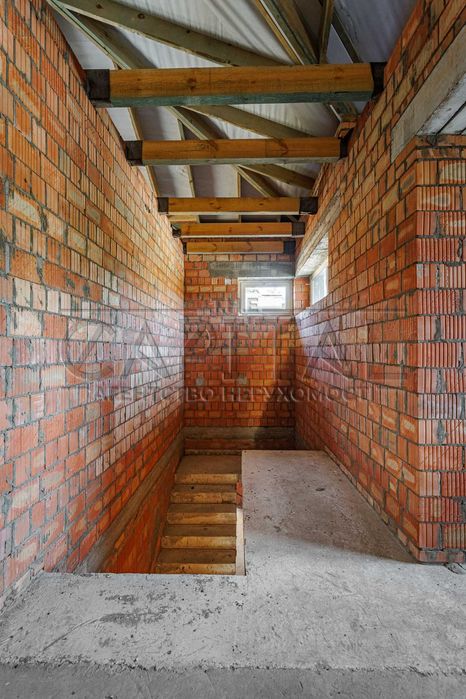 Продаж будинку, КМ “Заграва 2”, Буча