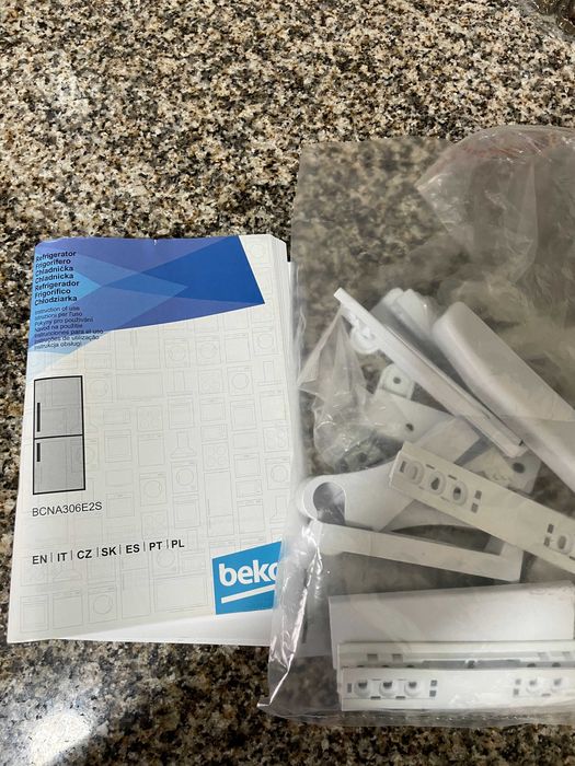 Frigorífico combinado Beko de encastrar, No Frost.