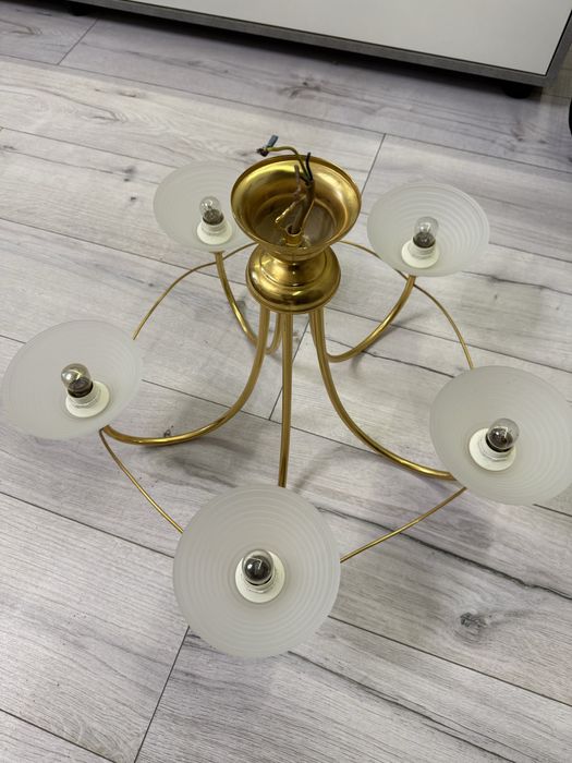 Люстра стельова