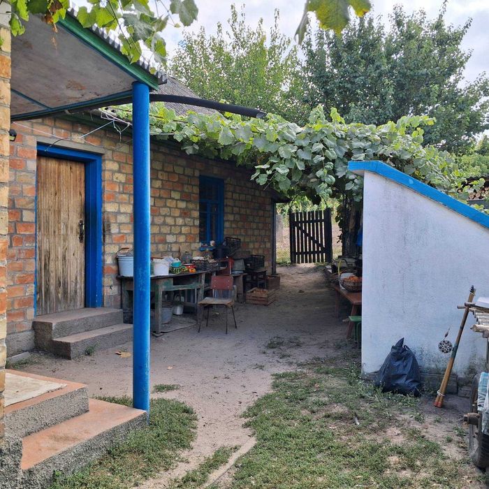 Розкіш Тиші: На Продаж Виставлено Заміський Будинок