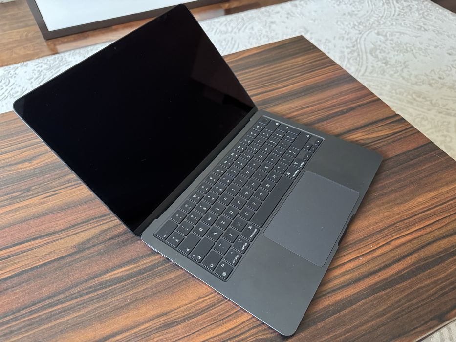 半使用近い　MACBOOK AIR M2- 8-256 Ofiice付き Amazon.co.jp: Apple MacBook Air M2 2022 (13 inch, 8 GB RAM, 256 GB