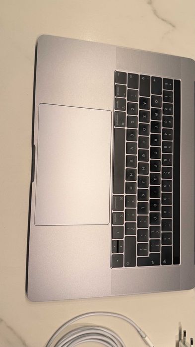 Macbook Pro 15" i9/16GB/512GB A1990 | Nowa bateria