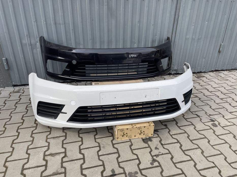 Бампер передній Volkswagen Caddy 2k5 оригінал