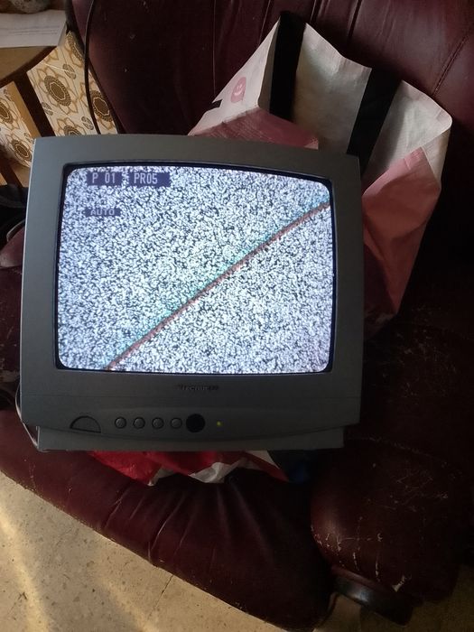 Televisão Pequena a funcionar