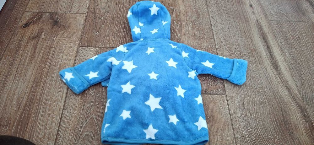 Szlafrok dla chłopca w gwiazdki niebieski 50/56 George