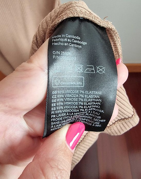 Vestido castanho claro com decote nas costas H&M, tam XS - nunca usado
