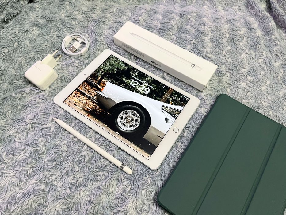 IPad Pro 9.7 (32 gb) wi-fi + подарки, шикарное состояние! А1673