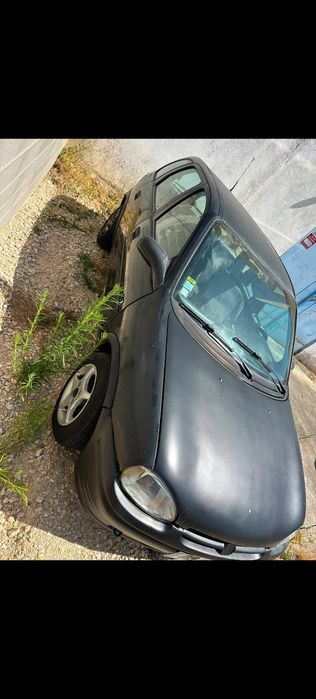 Opel corsa B -96 — photo 3