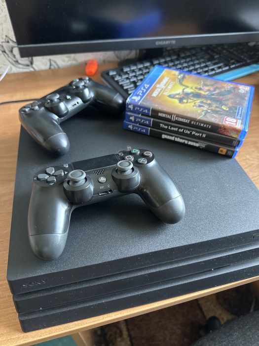 PS 4 pro (1 тб)