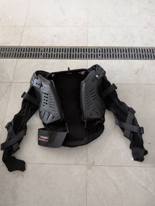 Zbroja motocrossowa