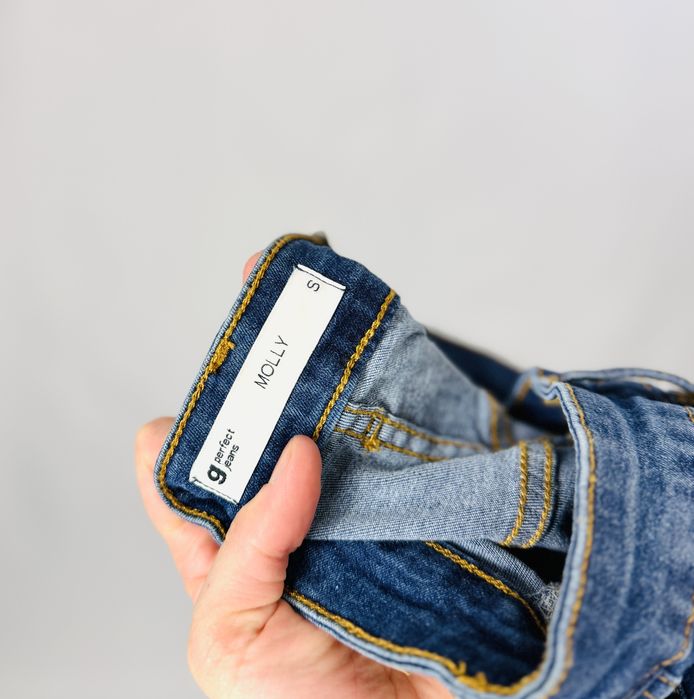 Ciemnoniebieskie jeansy z wysokim stanem S 36