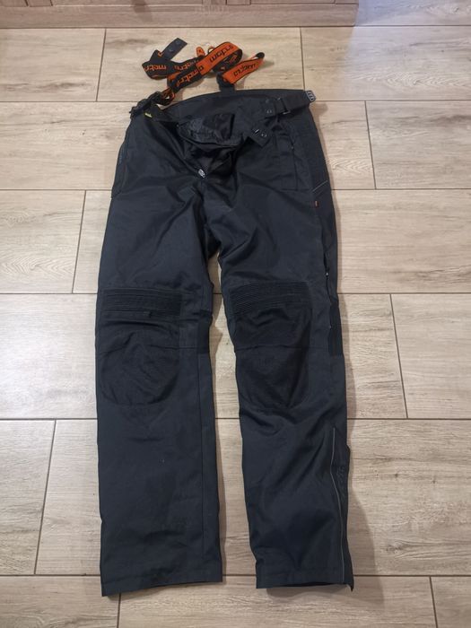 Spodnie śniegowe XXL na szelkach