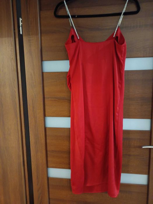 Czerwona sukienka