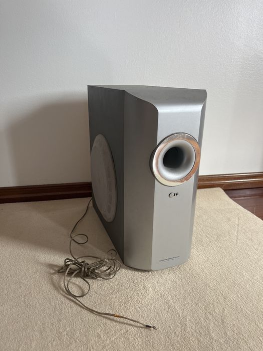 Colunas LG de Som usadas e antigas - Vendo o Conjunto