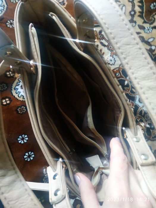 Сумка жіноча брендова.