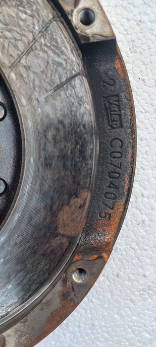 Демпферний маховик сцеплення C0704075 двухмасовий маховик bmw e87 2.0