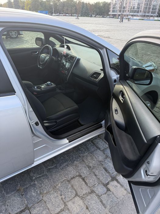 Nissan Leaf 2013