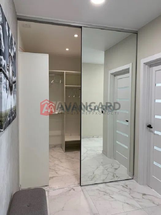 Продається 1-кімн. квартира ЖК Мега Сіті.