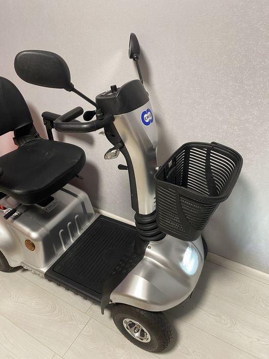 Електро скутер Eris