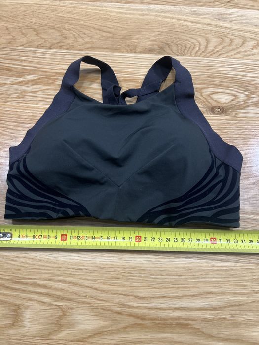 Czarny sportowy uzywany fitnes biustonosz M 92-95 cm