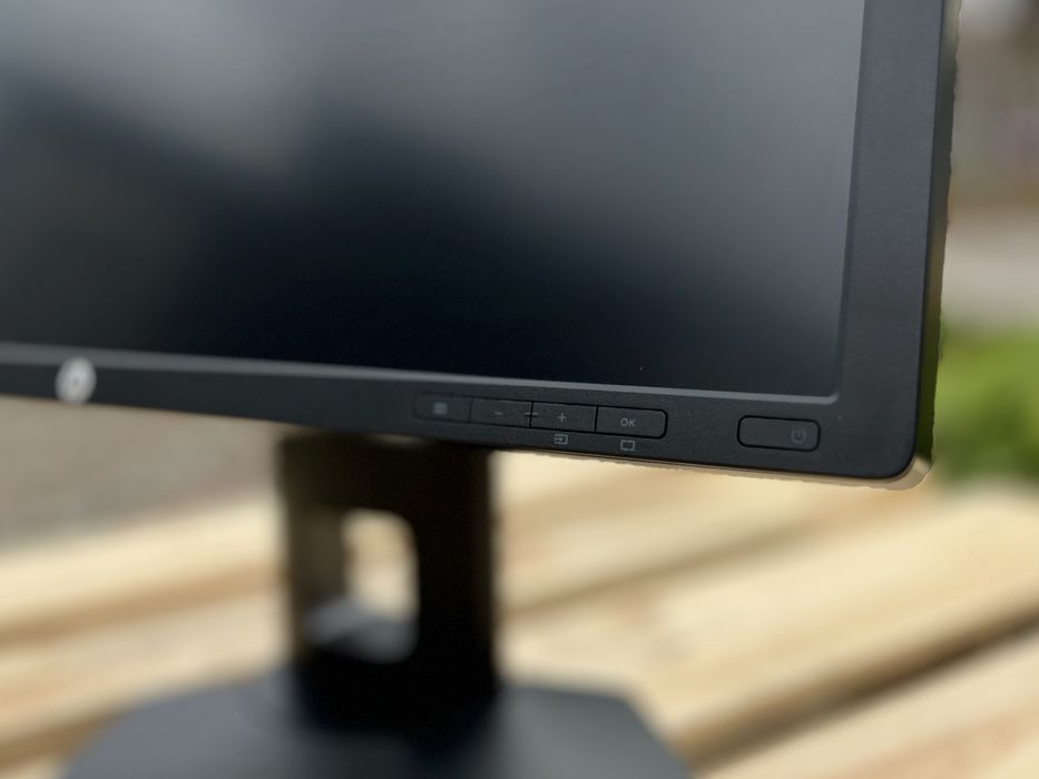 Монітор HP Z Display Z24i/24" (1920х1200) FHD IPS/LED/16:10/Гарантія