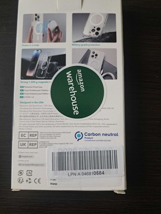 Etui ESR HaloLock MagSafe do iPhone 14 lub 15 plecki