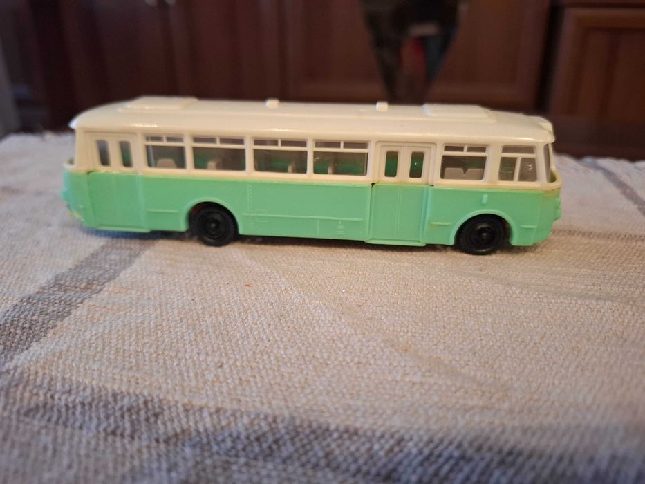 Jelcz 272 mex prototyp model 1:72 ruch