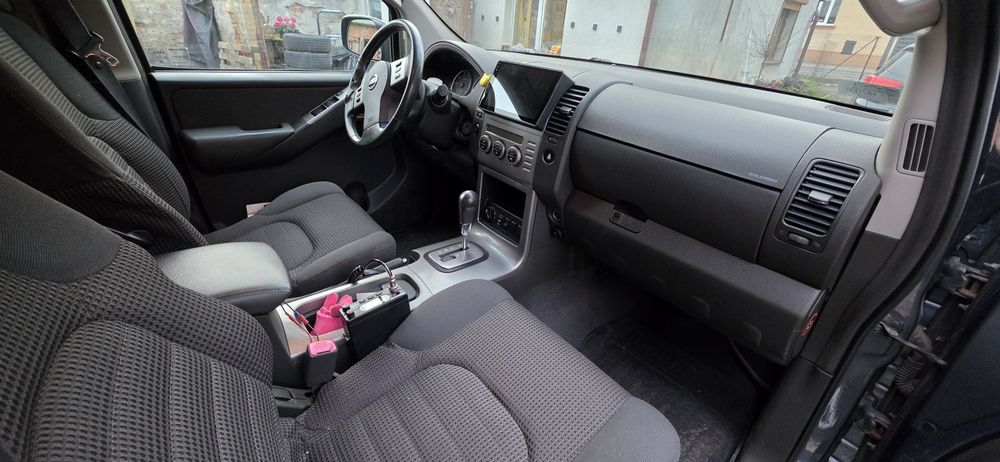 Nissan Pathfinder 2.5 diesel• automat• kamera •  7 osobowy