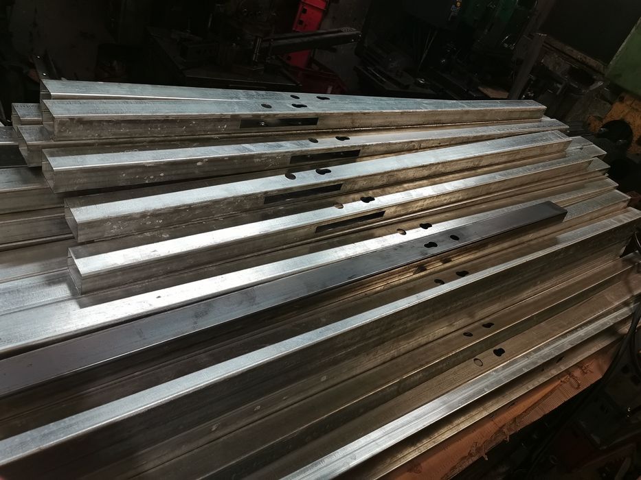 Profile do ogrodzeń