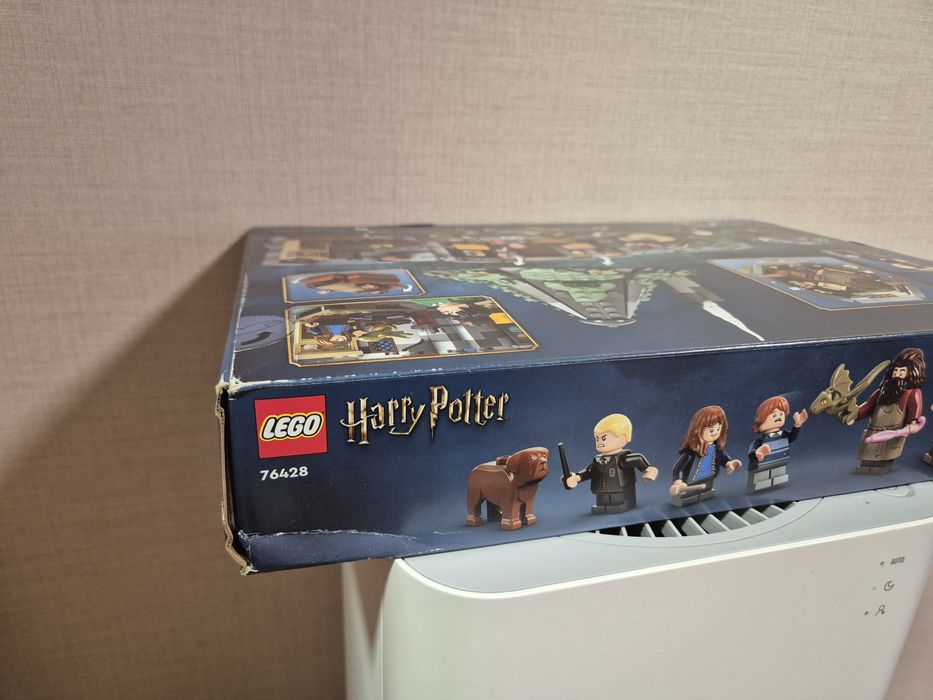 LEGO Harry Potter Хатинка Геґріда: Несподівані гості (76428)