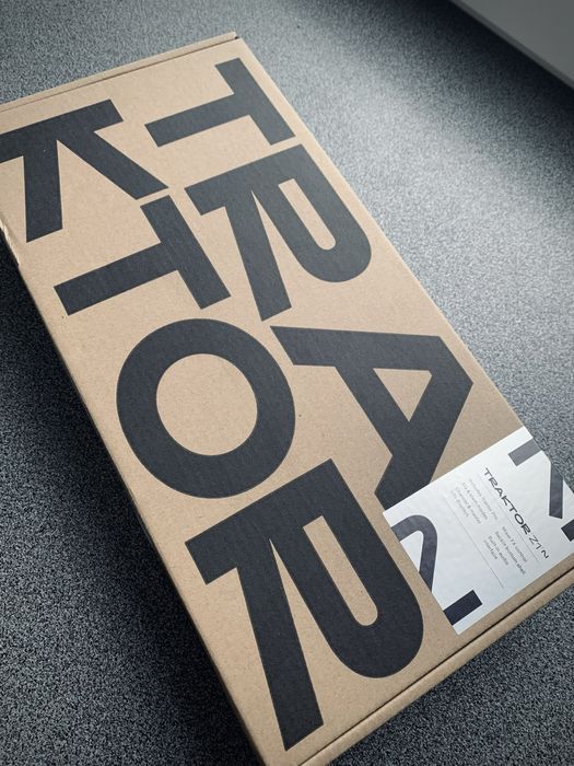 Traktor Kontrol Z1 MK2