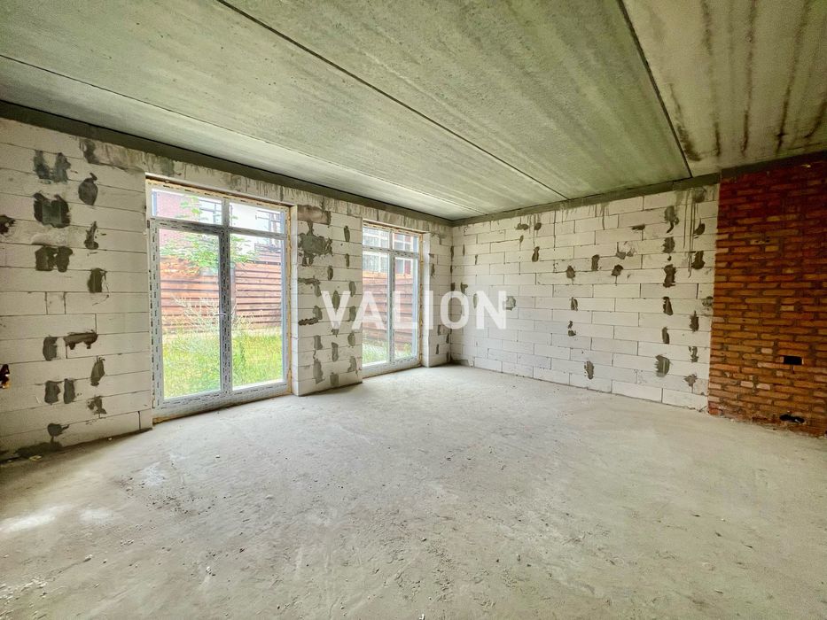 Продаж дуплексу в котеджному містечку біля парку