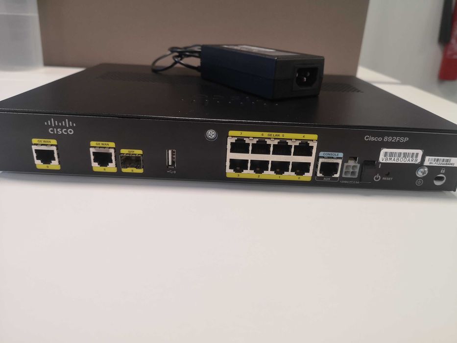 Router Cisco 892fsp